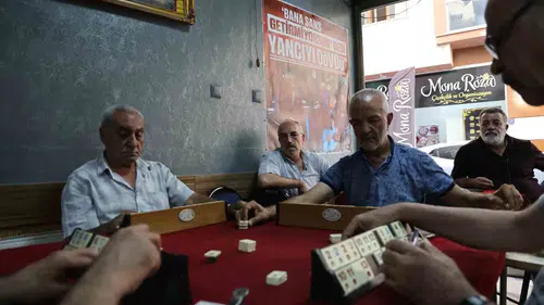 Okeyde şans getirmediği iddia edilen yancılar artık ayrı masada