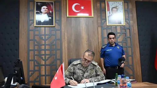 Emniyet Müdürü Sazak, Beytüşşebap'ta polislerle buluştu