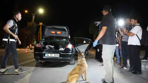 Elazığ polisinden gece boyu süren sıkı denetim operasyonu