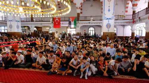Vanlı binlerce öğrenci yaz dönemi Kur’an eğitimini başarıyla tamamladı