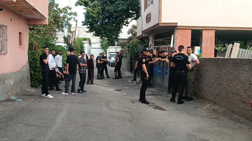 Batman'da annesini bıçaklayarak öldüren oğul polise teslim oldu