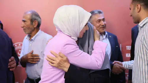 Bakan Göktaş Van ziyaretinde terörsüz bir geleceğin inşasını vurguladı