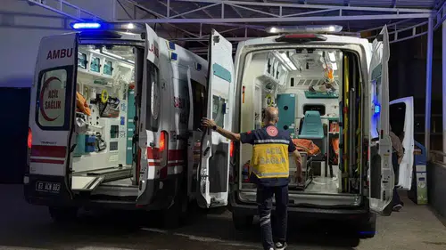 Siverek yolunda tartışma kavgaya dönüştü ve iki kişi tüfekle vuruldu