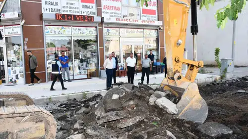 Patnos Belediyesi Atatürk Mahallesi için yeni yol çalışmasına başladı