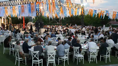 AK Parti Elazığ İl Teşkilatı kuruluş yıl dönümünü özel bir programla kutladı