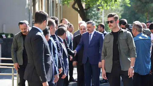 Bakan Çiftçi Diyarbakır programı kapsamında valilik binasına konuk oldu