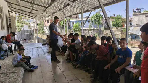 Çüngüş’teki yaz kursunda öğrencilere tatlı sürpriz
