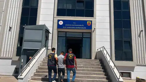 Bozova ilçesinde altı yıl kesinleşmiş hapis cezası olan firari yakalandı