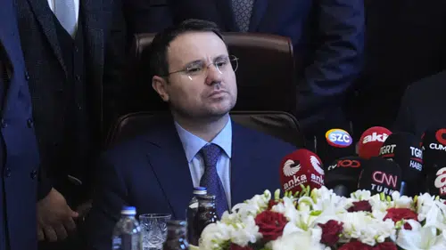 İnternet medyasında yeni dönem: Bakan Gürlek'ten yasal düzenleme sinyali