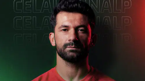 Amedspor Celal Hanalp ile yollarını ayırarak Vanspor’a gönderdi