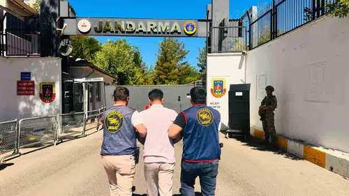 Diyarbakır genelinde düzenlenen operasyonlarda 113 firari yakalanarak adalete teslim edildi