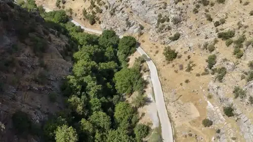 Beytüşşebap Ballı Mahallesi yolunda betonlama çalışmaları hızla devam ediyor