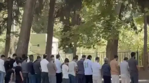Nusaybin Barajı kıyısında piknik yapan vatandaşlar cemaatle namaz kıldı