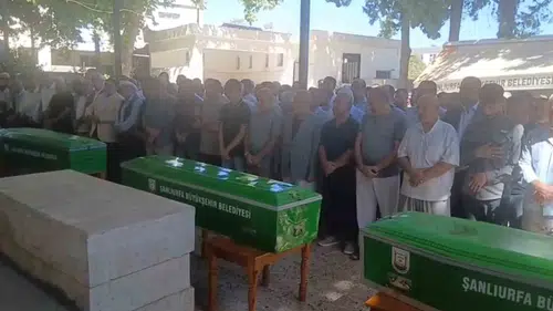 Bozova yolunda can veren Çerçi ailesi gözyaşlarıyla toprağa verildi