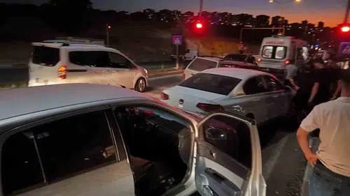 Siirt Kurtalan yolunda dört aracın karıştığı zincirleme kaza yaşandı