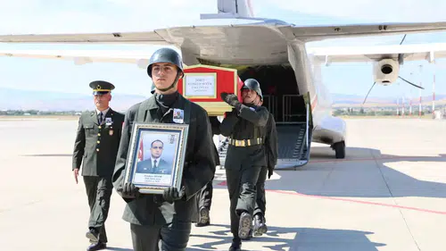 Şehit Uzman Çavuş Coşkun Sevim Elazığ'da son yolculuğuna uğurlanıyor