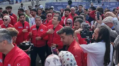 Selçuk Bayraktar Şanlıurfa'da TEKNOFEST hazırlıklarını inceledi