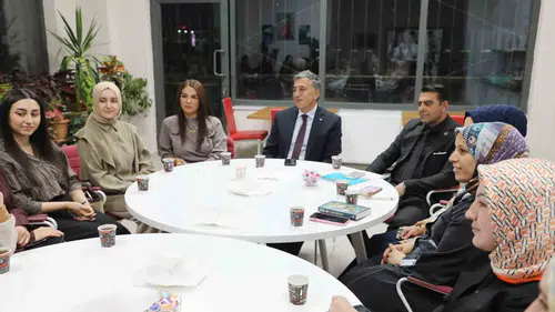 Ağrı'da öğretmenler Maarif'in Kalbinde Kitap Sohbetleri ile bir araya geliyor