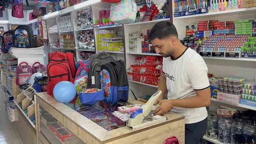 Tatvan’da Askıda Kırtasiye ile öğrencilerin okul heyecanı katlanıyor