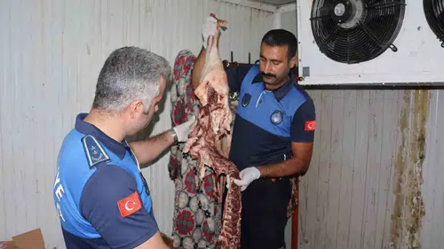 Şanlıurfa Haliliye'de sağlıksız gıdalara zabıta baskını