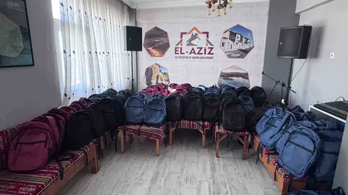 Elazizder’den 350 yetim ve öksüz öğrenciye kırtasiye desteği