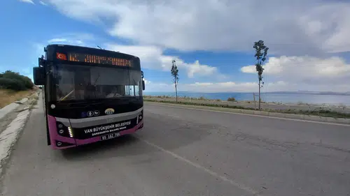Vanlılar sahil yoluna toplu taşıma hattı kurulmasını bekliyor