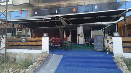 Siirt Üniversitesi yakınındaki kafede çıkan yangın korku dolu anlar yaşattı