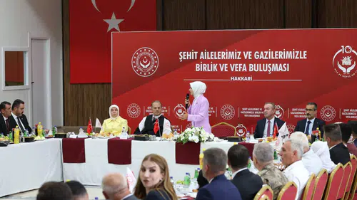 Bakan Göktaş Hakkari'de Terörsüz Türkiye Hedefini Anlattı