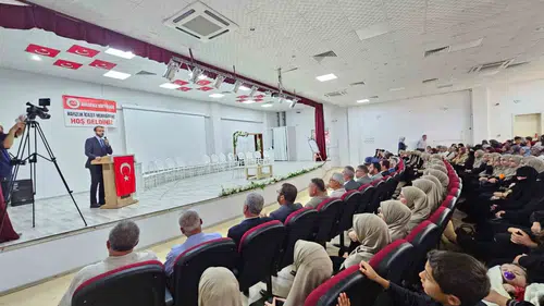 Adilcevaz'da 19 öğrenci hafızlık icazetlerini törenle aldı