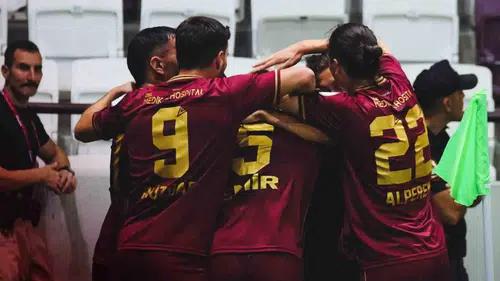 Elazığspor'da teknik heyetten futbolculara kısa mola