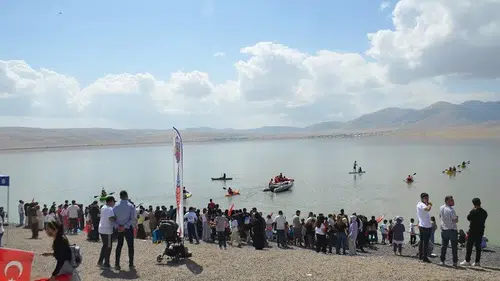 Bulanık Gölpark'ta ilk kez su sporları şenliği düzenlendi