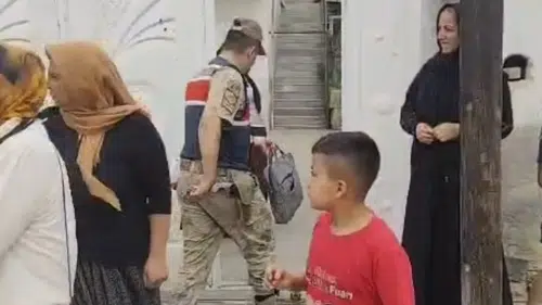 Suruç'ta eve giren dört kadın ev sahibini bıçaklayıp altınları çaldı