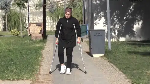 Yanlış ameliyatla hayatı kararan Bahar Ulu yeniden yürüyebilmek için destek bekliyor