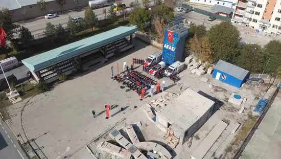 Van depreminin 15. yılında kayıplar dualarla anıldı