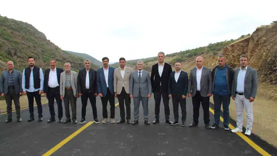 Bingöl'de köy yollarında sıcak asfalt dönemi hız kazanıyor