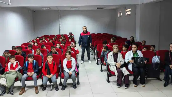 Palu'da ilkokul öğrencilerine gıda ve su israfı eğitimi verildi