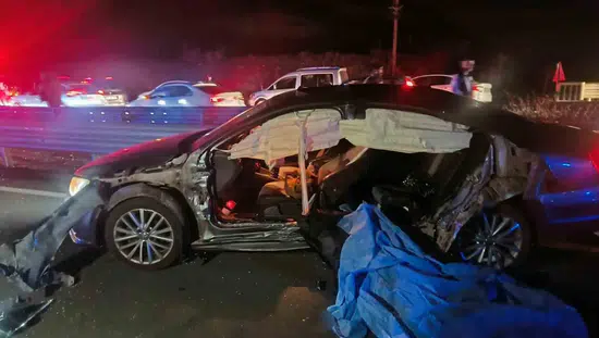 Bingöl Genç Köprüsü üzerinde meydana gelen trafik kazasında iki kişi yaşamını yitirdi