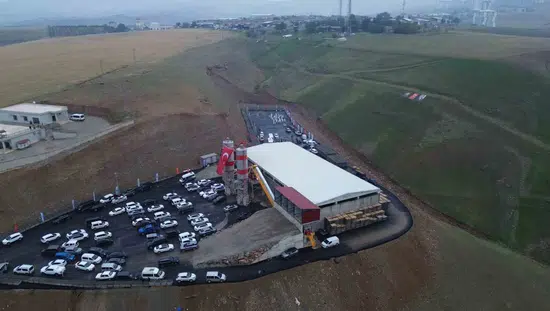 Siirt Cumhuriyetin 103'üncü yılında dev altyapı yatırımlarıyla güçlendi
