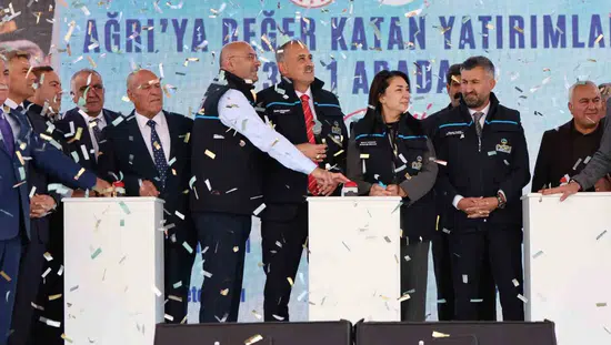 Ağrı'da altyapı ve sanayiye yönelik dev yatırımlar hizmete alındı