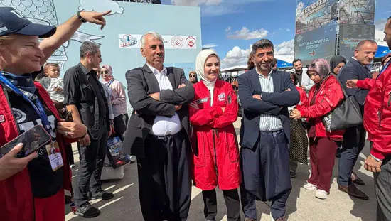 Bakan Göktaş Şanlıurfa TEKNOFEST alanında gençlerle buluştu