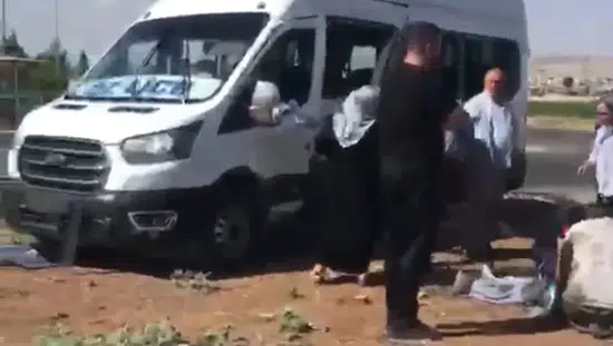 Batman'da minibüslerin çarpıştığı kazada 15 kişi yaralandı