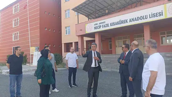 Ağrı'daki okullarda yeni dönem hazırlıkları hız kazandı