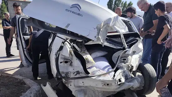 Yüksekova ilçesinde yaşanan üç trafik kazasında bir kişi hayatını kaybetti