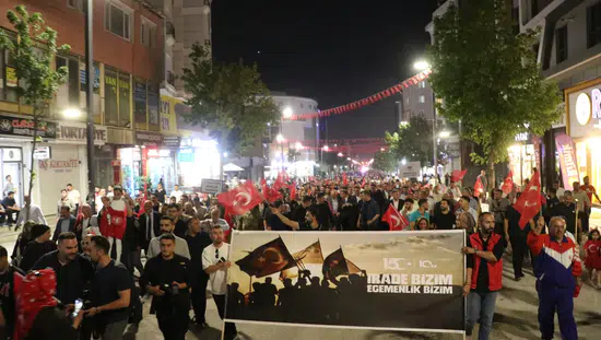 Van sokakları 15 Temmuz için tek yürek oldu