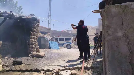 Siirt Kurtalan’daki bir bahçede tandır ateşi korku dolu anlar yaşattı