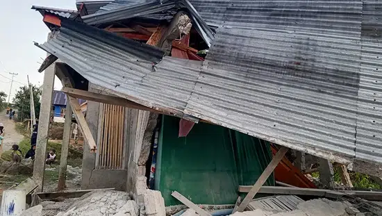 Endonezya'da kabus dolu sabah: 7.7'lik deprem sonrası tsunami paniği