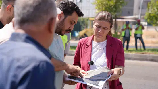 Kayapınar'da 42 bin ton asfaltla 6 cadde yenileniyor