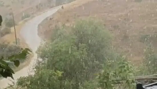 Keban kırsalında sağanak yağış günlük yaşamı olumsuz etkiledi