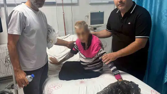 Diyarbakırlı esnaf başkanı kimsesiz kadının yardımına koştu