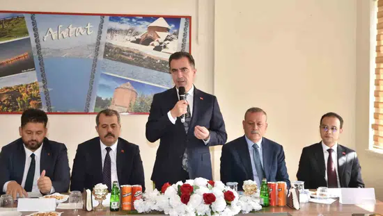 Ahlat Taş İşçiliği Geleneğini Geleceğe Taşımak İçin Çalıştay Düzenlendi
